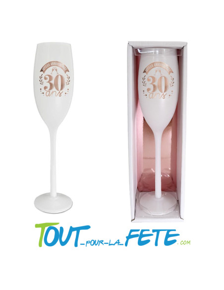 Flute de champagne par âge blanc et rose